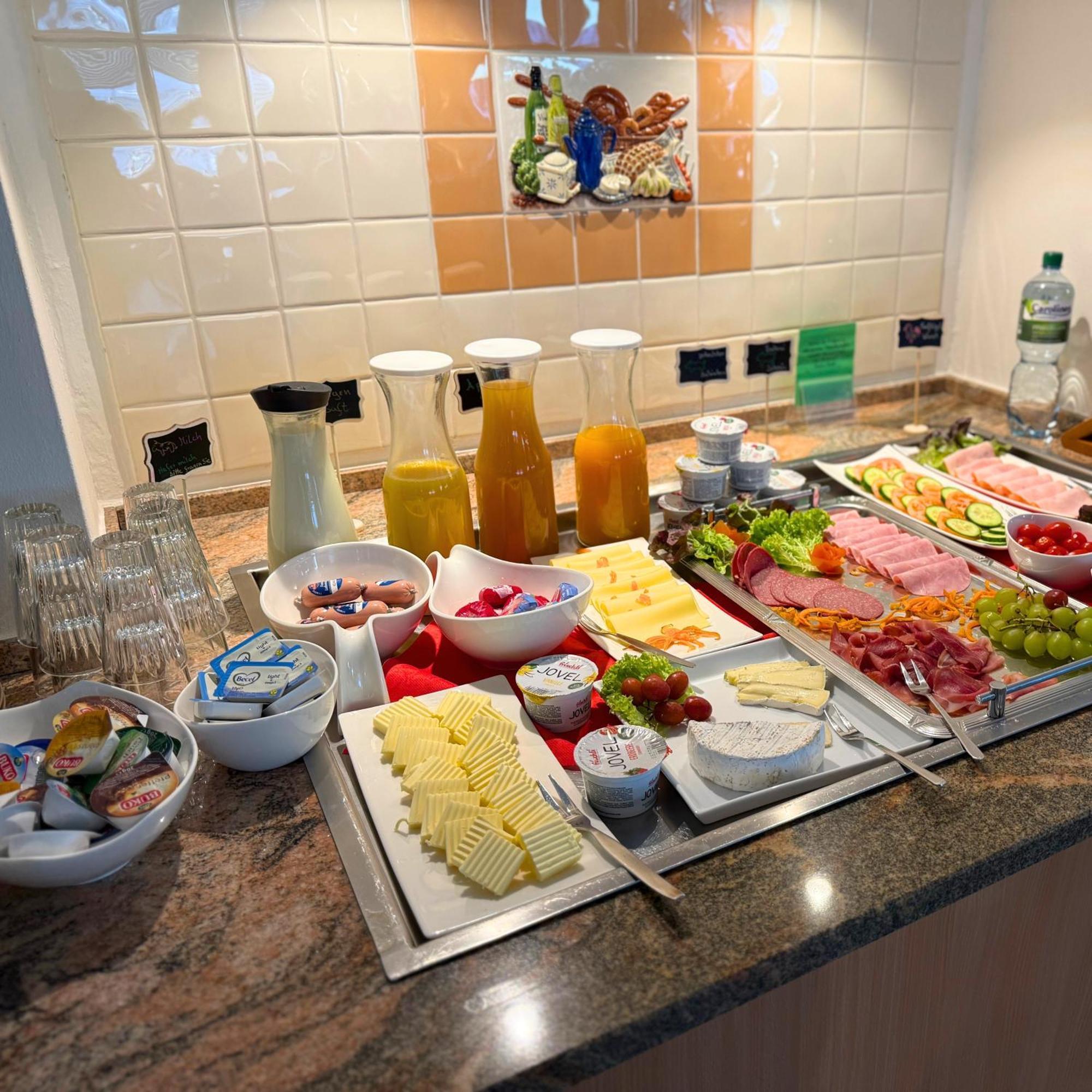 Colourful Hotel Bielefeld Luaran gambar